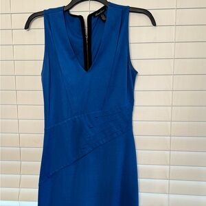 Kenneth Cole Blue V-Neck Sheath Midi Dress